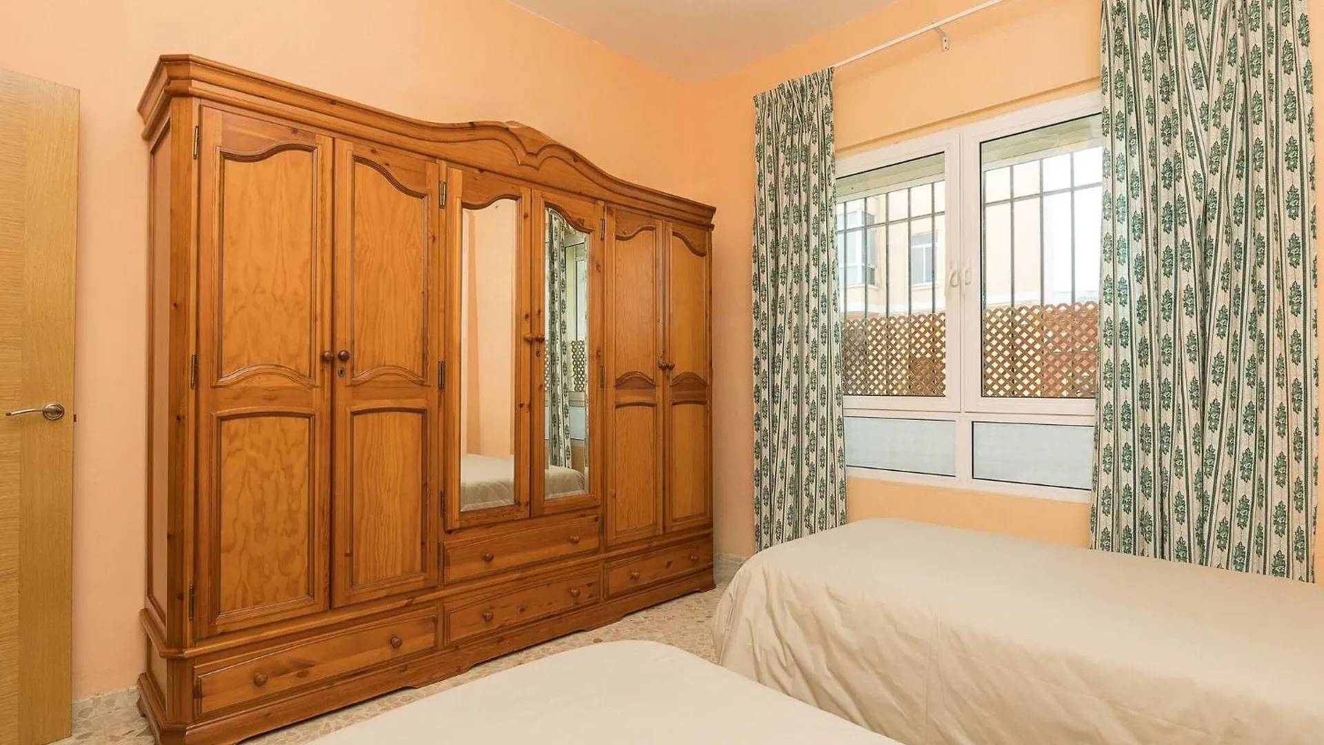 La Almadraba - Apartment In Rota 0*,  Spain